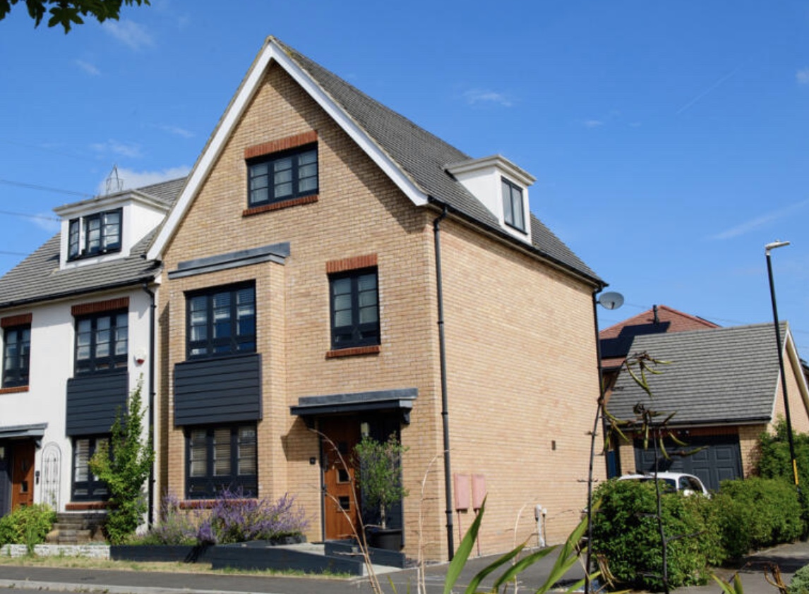 House on Candy Dene in Swanscombe